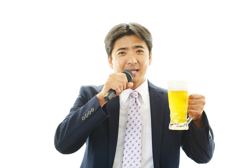 会社の新年会、飲み会幹事が行う司会進行術について